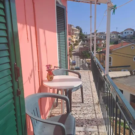 Ostriche House Πεντάτιο